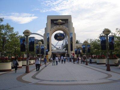 GirlsTalkThai's tweet photo. พาไปเที่ยว สวนสนุกแฮร์รี่ที่ญี่ปุ่น The Wizarding World of Harry Potter @ Universal Studios J http://t.co/DGKDjdWLKg http://t.co/nXNZQAnxwr