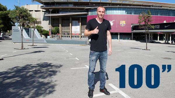 FCBarcelona_es's tweet photo. VÍDEO - ¿Quieres ver, en 100'', cómo ha sido el segundo día de #MathieuFCB como azulgrana? http://t.co/cJTvIBu20i http://t.co/9rPBFQyCaJ