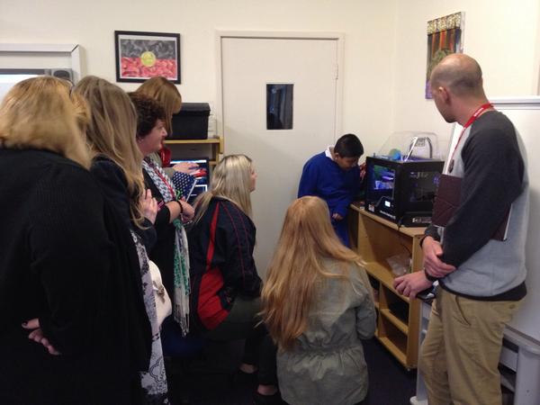 morrison_leisha's tweet photo. Checking out the 3D printer, captivated audience #nppsbps14 http://t.co/fmXXNBGPE1