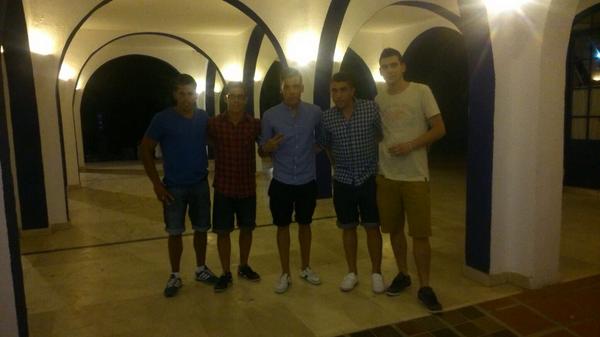 IvanPastor_10's tweet photo. Después de un día sin parar,salimos rumbo #Liquid!! Vamos nenes!! http://t.co/Qhd74EyhGK