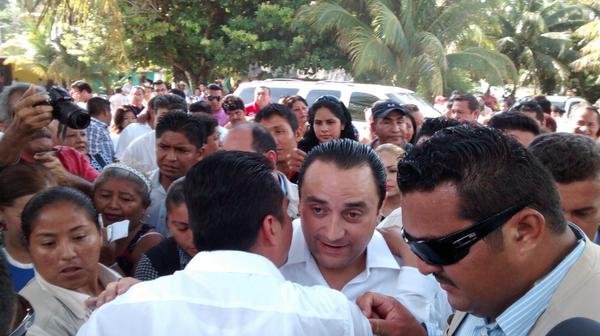 PolitiKMultiple's tweet image. Nuestro gobernador @betoborge se une a la celebración para @ArletMolgoraG #FelizcumpleArlet. @PFlota @PRI_QROO