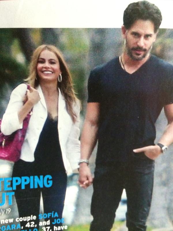 arielwinter1's tweet photo. Umm hello yes @SofiaVergara @JoeManganiello 👏👏 http://t.co/oGXRNgW3aU