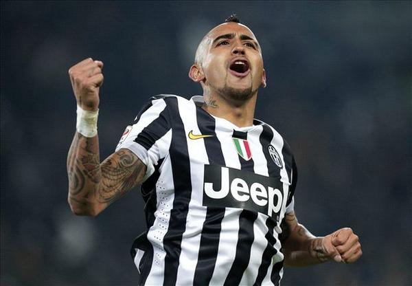 GET_BENCHED's tweet photo. @kingarturo23 : I’m not going to Manchester http://t.co/qeRc9YaRzc #WorldCup http://t.co/JsKpAHJvMi