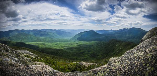 NHScenery's tweet image. Peak of Mt. Garfield, New Hampshire.