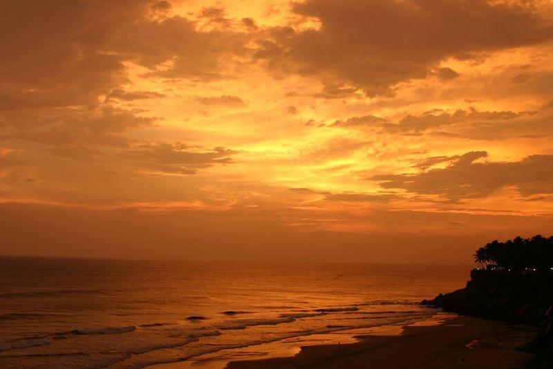 ATARDECERES ....AMANECERES .... - Página 2 BtXEhuaCQAAl3uz