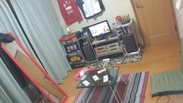 Dyki_68's tweet photo. チョンテセはよかえってこいよ笑 http://t.co/bJggjTUWWM