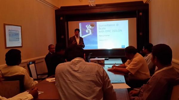 SheetalBhoweer's tweet image. Video Surveillance session #Fileredefined #EMCIsilon  #EMCIndia