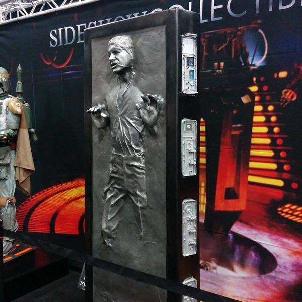 LemonHeavenSD's tweet photo. Remember that time when #hansolo was alive and in perfect hibernation in a carbonite case of emotion? #starwars #... http://t.co/e4GR7KksXm