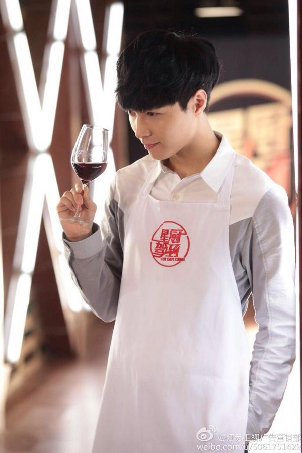 BtXu9pTCUAA73eP.jpg:large