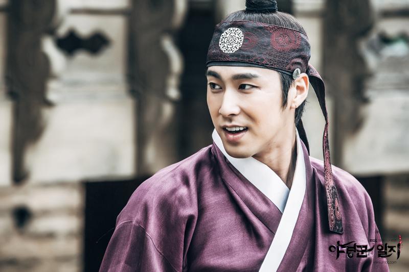 BtXxym-CIAAzlpy.jpg:large