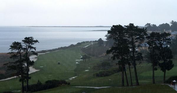Sunshine_Tour's tweet photo. Good luck getting any run on a tee-shot on 18 today during rd2 #VOGArabella. Take a look at this: http://t.co/GxOen8xtYP