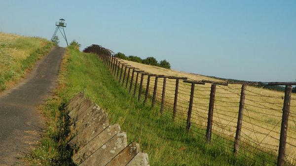 FastCoDesign's tweet image. The Iron Curtain is being transformed into a 4,225-mile cycling trail: f-st.co/rkksYqC
