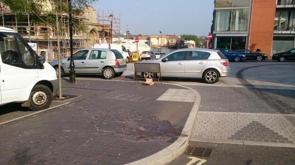 alanabananapage's tweet photo. @cllrkathhartley Cars parking on Dayus square needs to be addressed. Getting more &amp; more ridiculous &amp; dangerous. http://t.co/caufWzyc6D