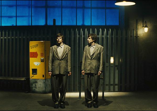 #WATCH "The Double" by <a href="/RichardAyoade/">RICHARD AYOADE</a> kaleidoscope-press.com/2014/07/watcht…