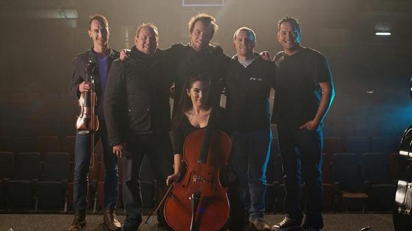 <a href="/janrhaap/">jan rhaap</a> @janrhaamusic video for Liefde <a href="/VonkMusiek/">Vonk Musiek</a>