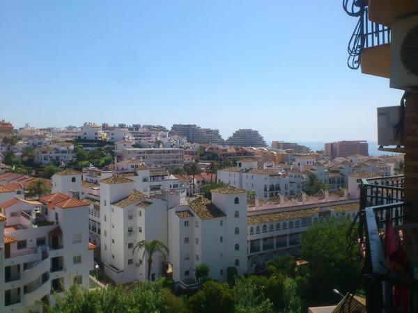 IsmaelCopete's tweet photo. Por fin llego el día ya en benalmadena jaja en el hotel con mi gorda aski os dejo una fotito http://t.co/XNK6h5XXuX