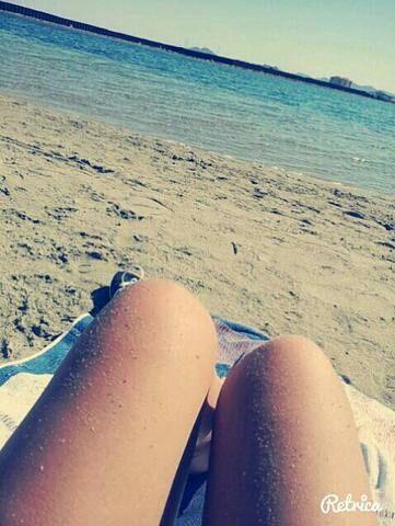 MicaDris's tweet photo. Día bueno de playa http://t.co/rCnht0uqjo