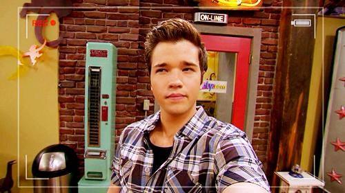 Rt if you want to date me and reply to this pic too, pls