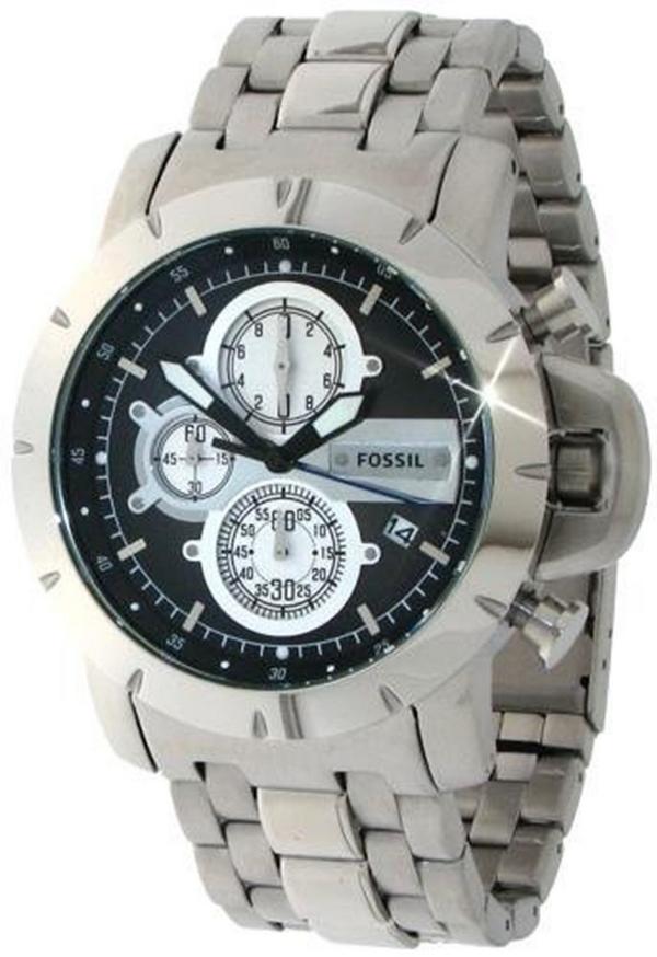 marlon25_1981's tweet photo. @DonDatosEc dvd boss pantalla touch de 7" $290 cadena de plata italiana 925 $70 reloj fossil  $180 what 0939609177 http://t.co/i2C6JYWbPo