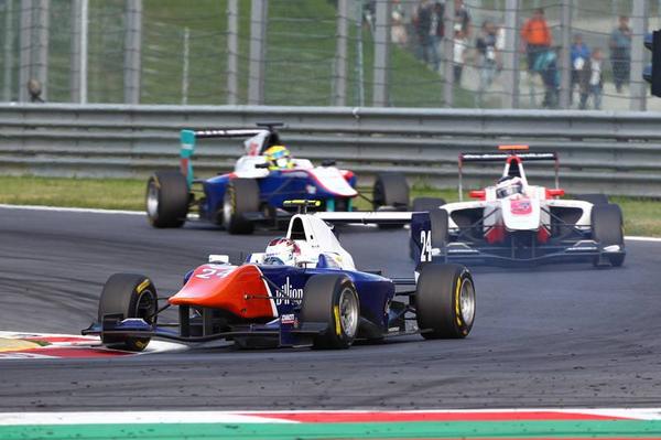 JunaidSamodien_'s tweet photo. #FreePractice - @RomandeBeer finishes in P8 - 1:34.682 #GP3 @trident_team http://t.co/3w6Rn2WUDy
