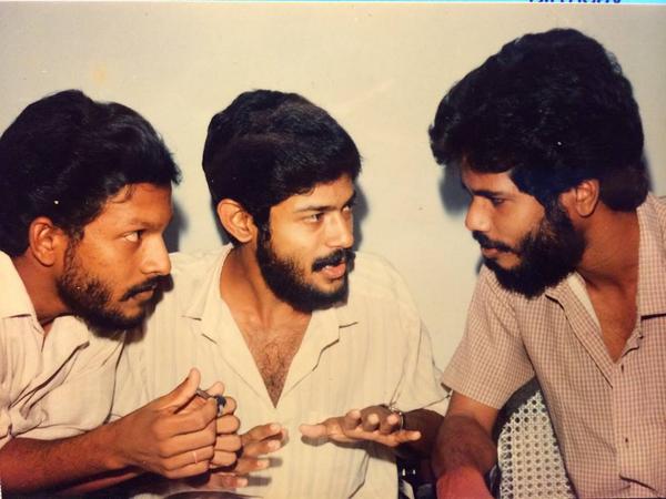 vssunilkumarmla's tweet photo. തൃശൂർ കേരള വർമ കോളേജിലെ AISF കാലം (വി.എസ് .സുനിൽകുമാർ , ടി.ആർ . അനിൽകുമാർ, പി. ബാലചന്ദ്രൻ ) ബി.എ ബെന്നി എടുത്ത ഫോട്ടോ http://t.co/G1yM80bGUr