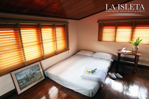 LaIsletaPanama's tweet photo. ¿Qué planes tienes para este fin de semana? Te esperamos en #LaIsleta para que vivas y disfrutes con la naturaleza. http://t.co/H0p5T406Ro