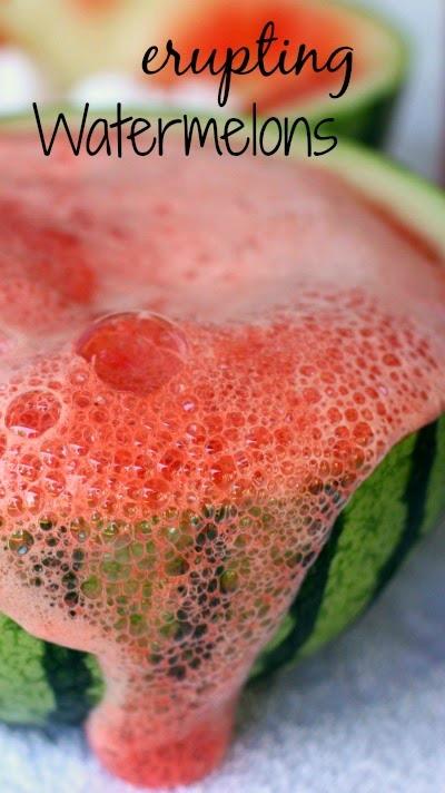 PhotosUltdCA's tweet image. Amaze your kids with erupting watermelons! #HomeScienceExperiments #SummerFun learnplayimagine.com/2014/06/erupti…