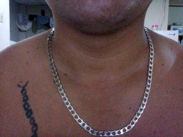 marlon25_1981's tweet photo. @BaratoBueno  vendo caena deplata italiana 925 tiene 28 gramos $70 inf whatsapp 0939609177 http://t.co/PE95qDQoSF