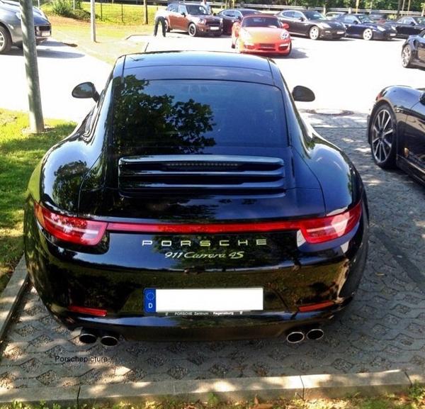PorschePics™ tweet media