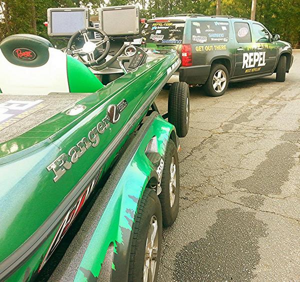 BLSetzer's tweet photo. Trying to figure a little something out on Lake Murray today with @fishinmeyer http://t.co/mXy4HBnXdE