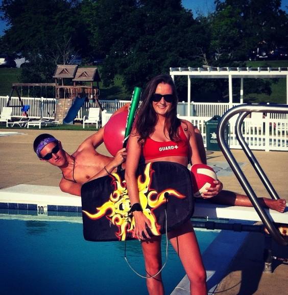 vthotties2018's tweet photo. if any hokies don't know how to swim, this girl is ready to save them and always down for some mouth to mouth CPR😉 http://t.co/L5fVkQTUaX