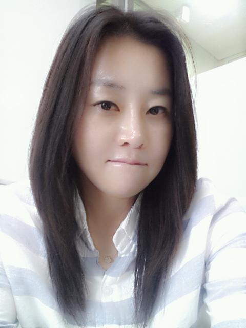 오늘 드뎌 기다리고 기다리던 방학! 
이제 당분간 룰루랄라 여유만만!
그래서 또 하나 사고 쳤다
드뎌 트위터도 요이~이 땅! 
자 이제 요서도  욜심히 달려 볼까나~~ 요이땅ᆞ땅!