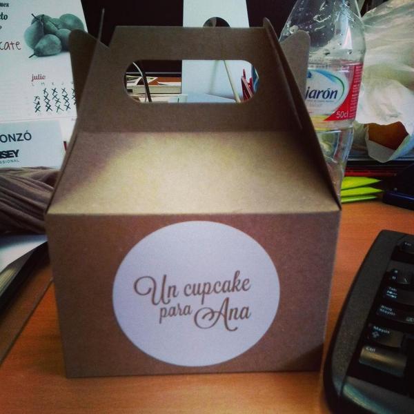 Hoy me ha visitado <a href="/AgenciaMaslow/">Agencia Maslow</a>! Una visita muy dulce #sweetfriday