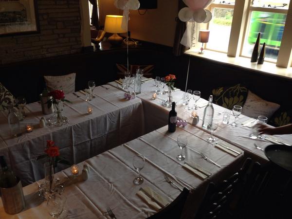 InnHorsethorn's tweet photo. White horse wedding http://t.co/vihO9njIPi