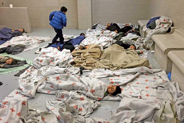 Illegal immigration by kids is increasing drastically. Sending them home won't be easy: buswk.co/1sWQiyp