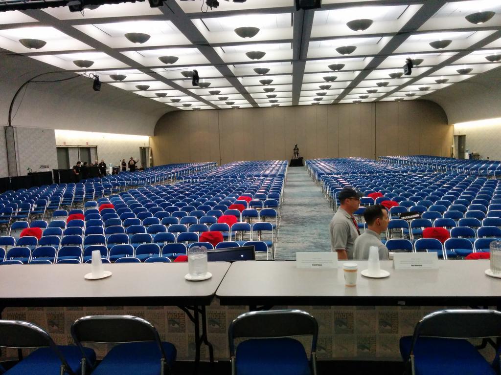 BtZtWl4CcAA3o2Q.jpg:large