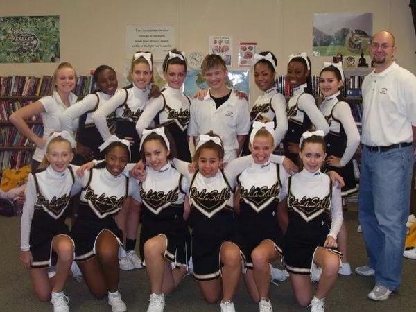 IslanderSpirit's tweet image. Yikes... Can you spot anyone you know in this #flashbackfriday picture? @AllyTurnberg and @IndeediAMme are in there!