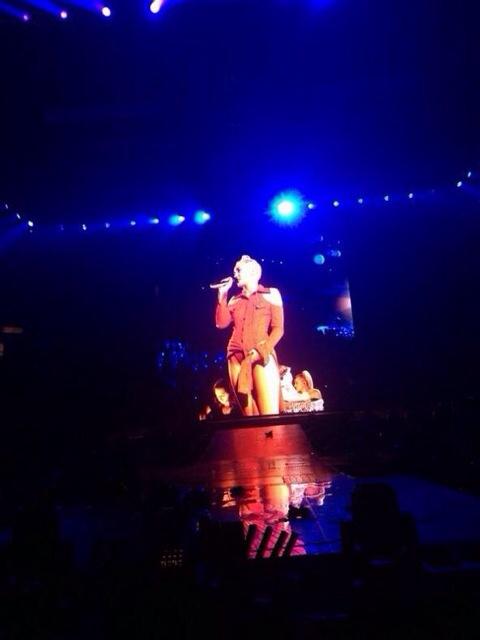 BangerzDR's tweet photo. Acoustic set http://t.co/Nwne3tG2u1