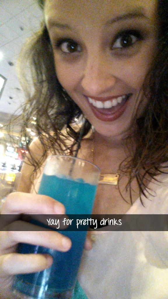 kailyndavis's tweet photo. Cheating on national beer day! #WalkMeDown #yayforprettydrinks http://t.co/P8IoA23iyO
