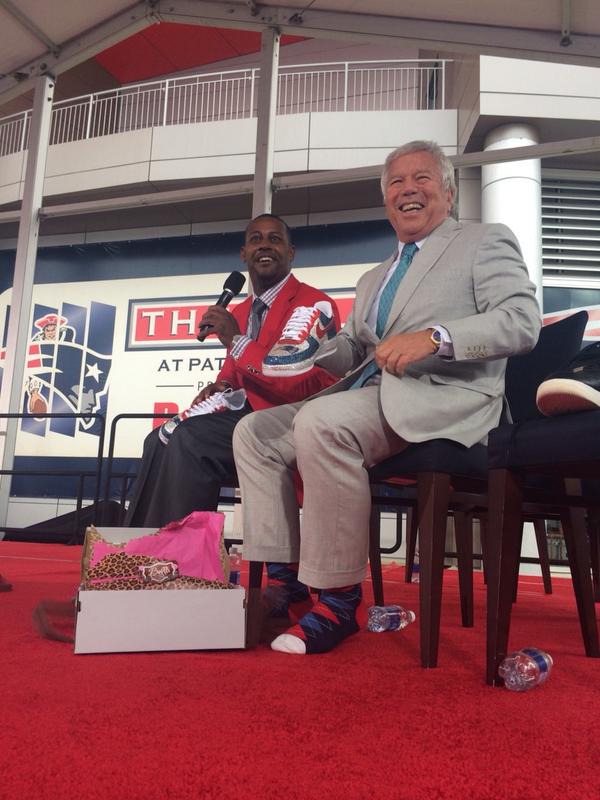 robert kraft air force ones