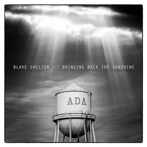 989KISSFM's tweet photo. @blakeshelton salutes his hometown of @AdaOklahoma on his new album cover! http://t.co/SzuC0fjkgS