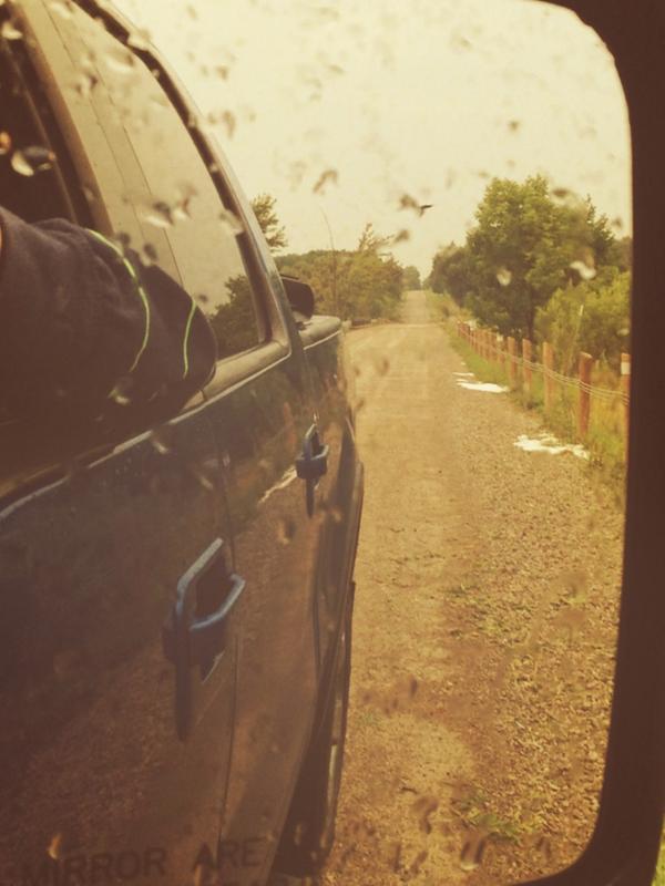 Jukesy12's tweet image. Snow in August?? Nope just piles of hail on the road side! #ontag #StormSeason #cropproblems