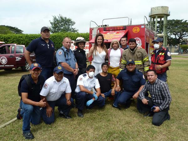 En la Casa Abierta de ECUNEMI con Carla Sala, <a href="/FullJimm/">Jimmy Paz</a>, <a href="/aguayosimon/">Simon Aguayo Zapata</a>, <a href="/denisse_robles/">Denisse Robles</a>
