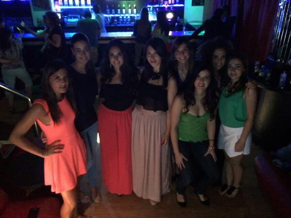 GuillyDeMelo's tweet photo. Beautiful ladies!!! #UndergroundOu http://t.co/zIEOYm4zHt
