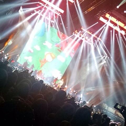 BangerzDR's tweet photo. Maybe you're right #BangerzTourUniondale http://t.co/uNy2cU00XW