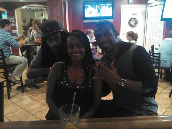 GoogleJSkeezy's tweet photo. #FirstDownBar We in here.... http://t.co/4vEK2Bj3Xr