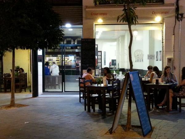 Postigo_10's tweet photo. Noches de Viernes en Postigo 10 http://t.co/fO5yczdZvi