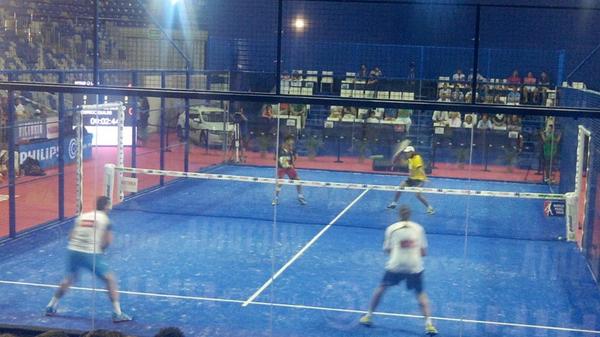 Padel_SDC's tweet photo. Cuartos #WPTMalaga 
Comienza el tercer partido de la jornada.
#SDC http://t.co/X6pO49AGeT