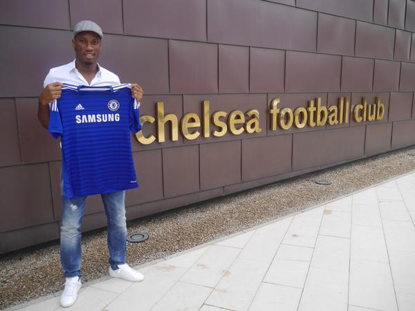 PlanetaFIFA's tweet photo. #Chelsea recupera dos años después a Didier Drogba.
#Fichajes. http://t.co/BUO3NFvqhN