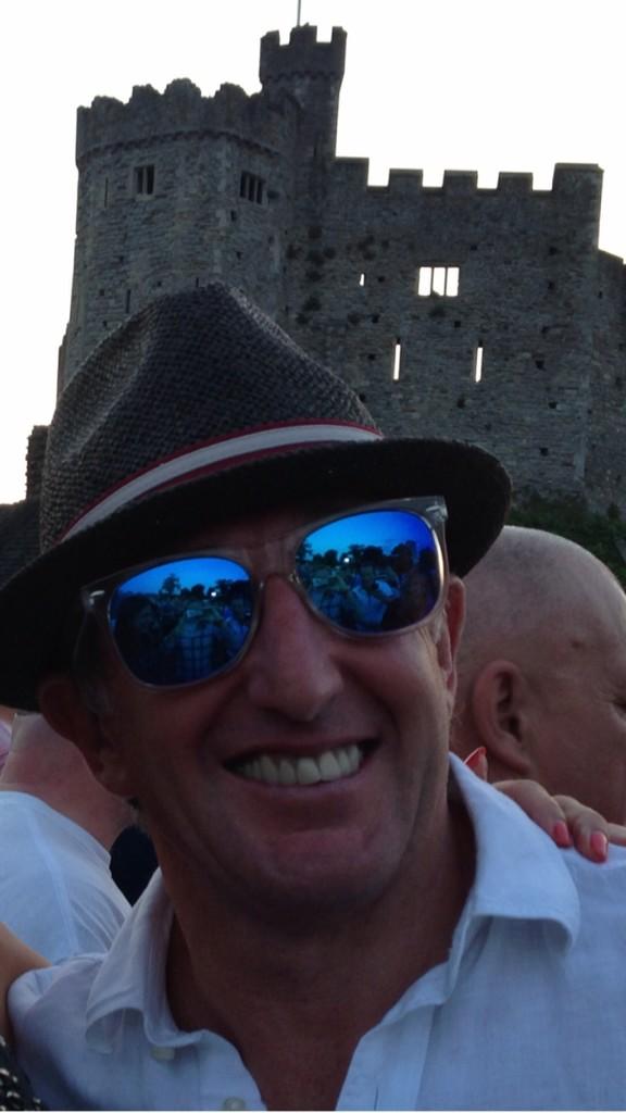 <a href="/JiffyRugby/">Jonathan Davies CBE</a> <a href="/A_boothy/">Andy Booth</a> <a href="/NickDavidson12/">Nick Davidson</a> nice to be out amongst ancient monuments last night and Cardiff castle!!
